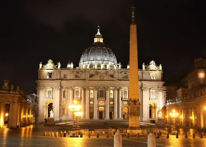 Отель типа "постель и завтрак" A Due Passi Da San Pietro 4*
